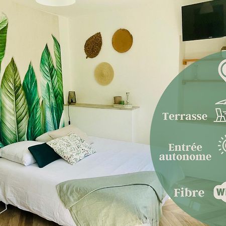 Le Tropical - Studio Avec Terrasse อองกูแลม ภายนอก รูปภาพ